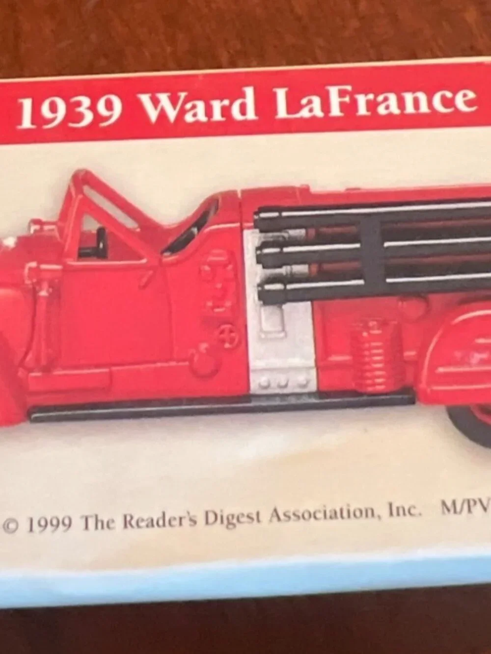 Reader's Digest diecast 1939 Ward LaFrance fire truck New 1999 Vintage